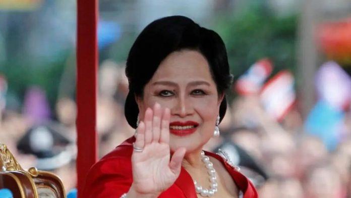 cortejo-funebre-de-la-reina-madre-de-Tailandia